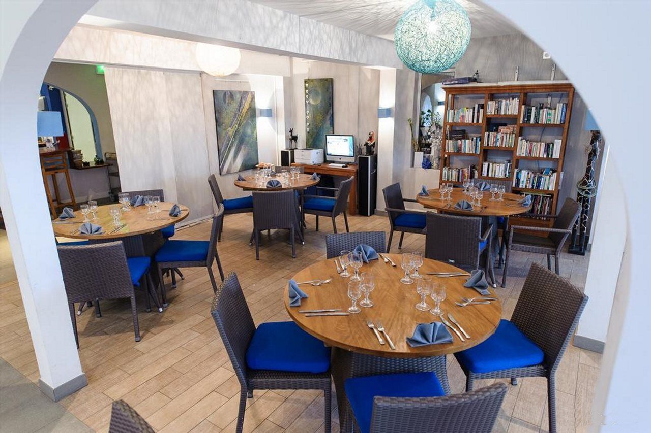 Hotel Le Victoria Saint Pierre Εξωτερικό φωτογραφία